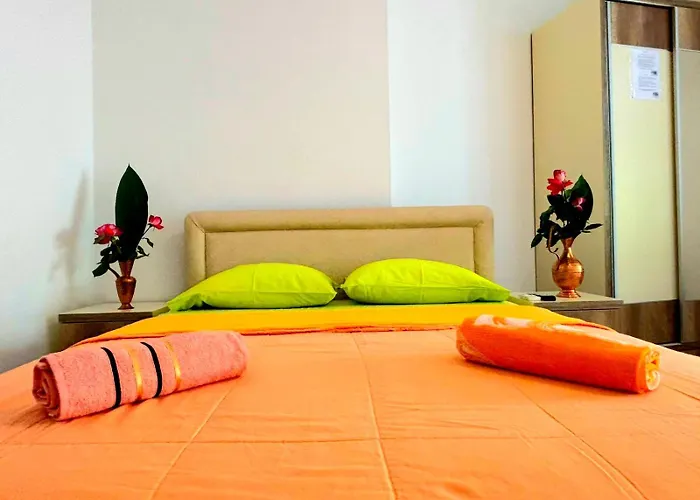 Mala Plaza Apartments - New