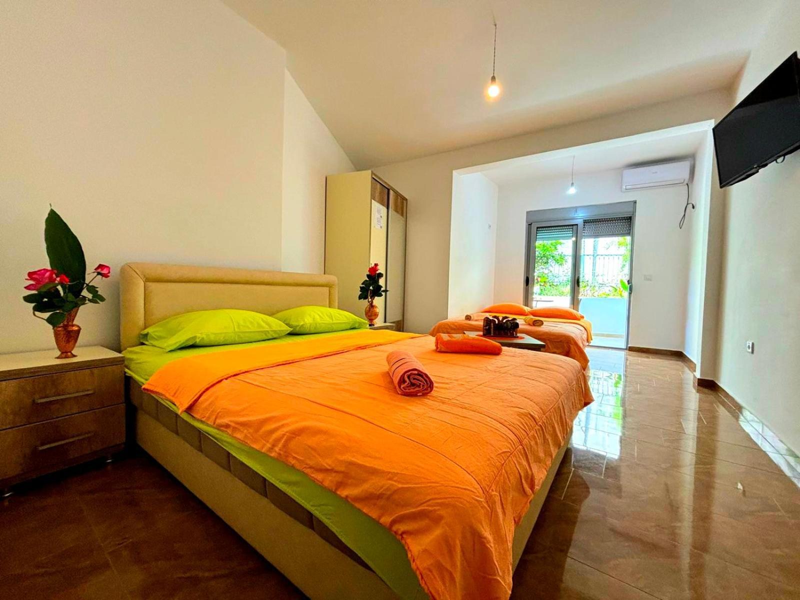 Appartamento Mala Plaza - New